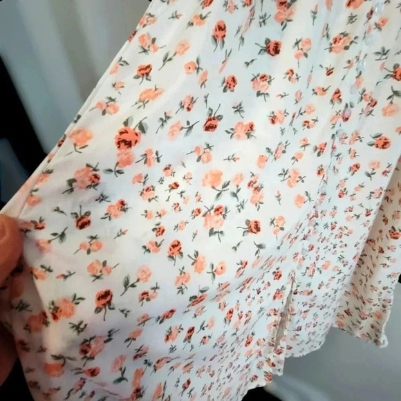 *NWT* no comment Button Up Crochet Floral Sun Dress Size M - Picture 6 of 6